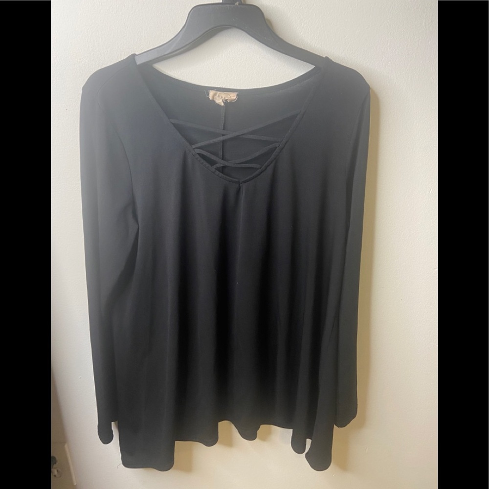 Classic black top